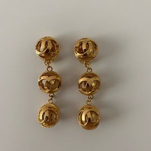 CHANEL Earrings (Vintage)